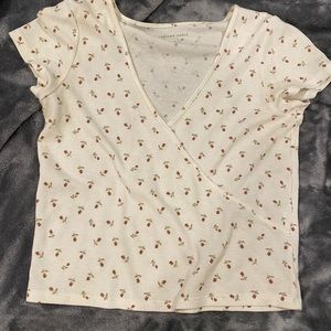 Cute American Eagle shirt